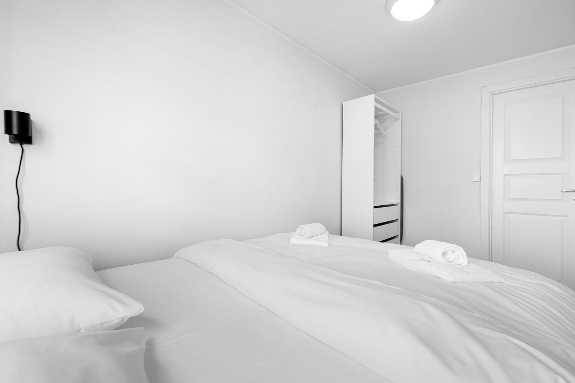 برغن Homerentals Apartments - Behind Bryggen & Historic Cobblestone Streets - 2 Floor Renovated From February 2025 المظهر الخارجي الصورة